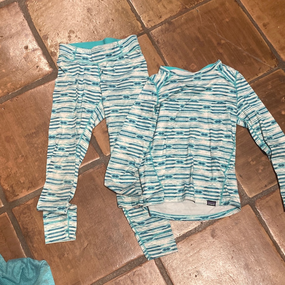 Super cute Patagonia base layer set